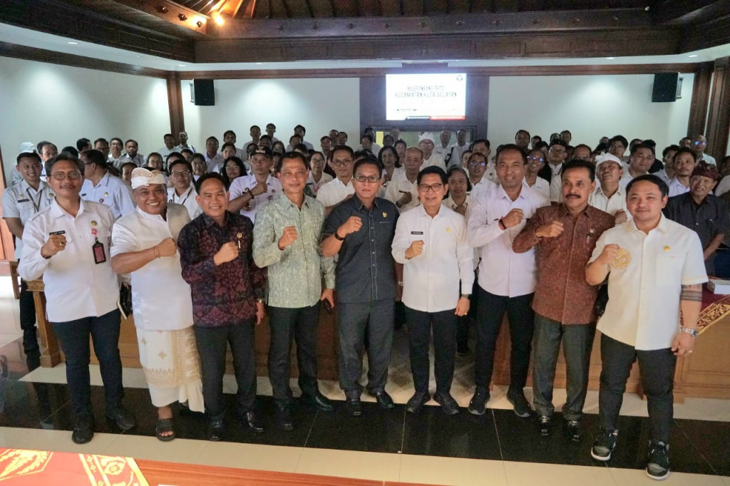 Bupati Adi Arnawa Buka Musrenbang Kecamatan Kuta Selatan